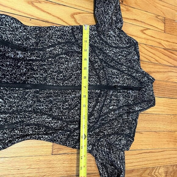 Lululemon Define Jacket Luon Suited Jacquard Black‎ White Size 2 - Picture 9 of 9